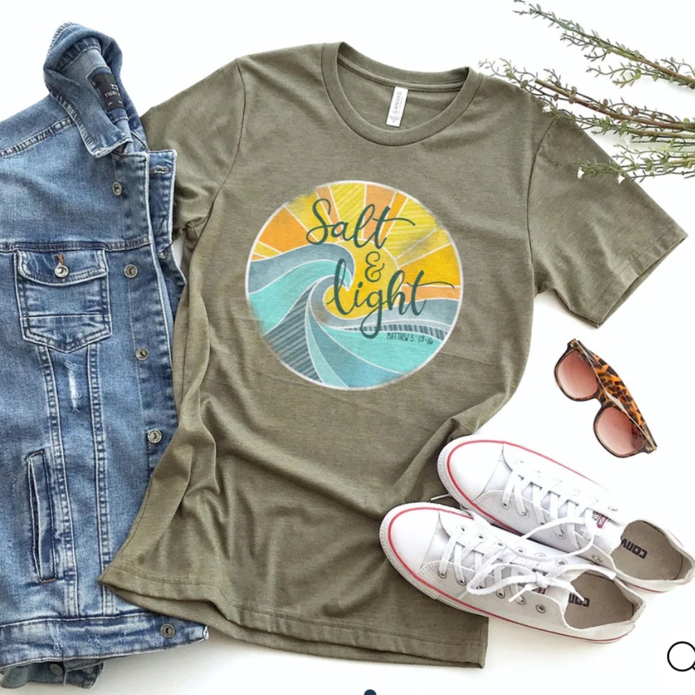 Faithful & Co. Boho Christian Salt & Light Tee Heather Olive XS Like new.